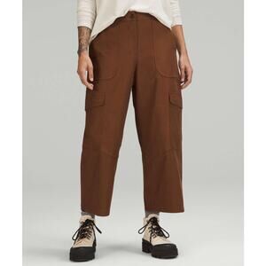 Lululemon Light Utilitech Cargo Pocket High-Rise Crop Pants Roasted Brown sz 31